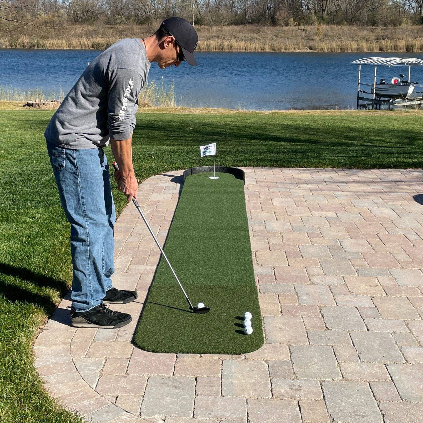 Big Moss Golf Commander Patio Series Putting & Chipping Green - Indoor Golf Universe | Golf Simulators, Launch Monitors, Accessories